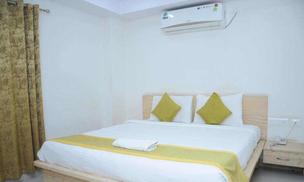 Hotel Pratz Inn Hyderabad Luaran gambar